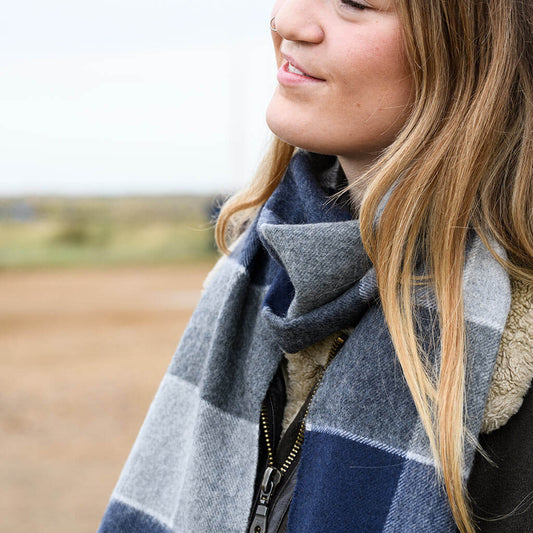 Cashmere woven scarf