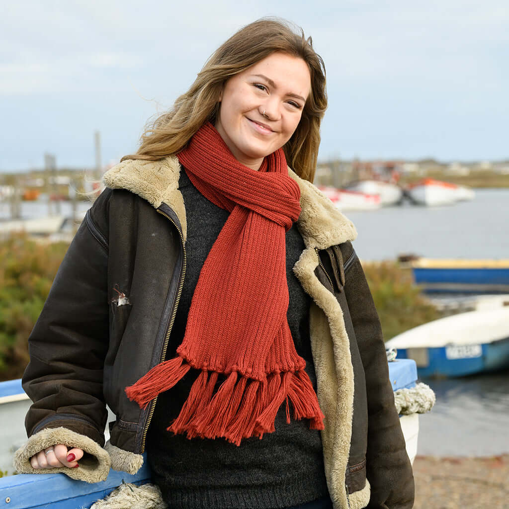 Ribbed Scarf - Rust red