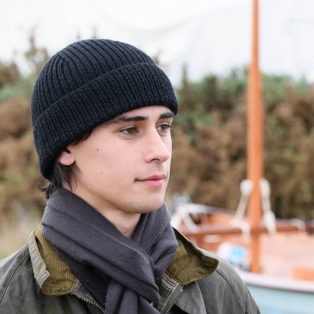 Merino Ribbed Hat - Carbon - NEW