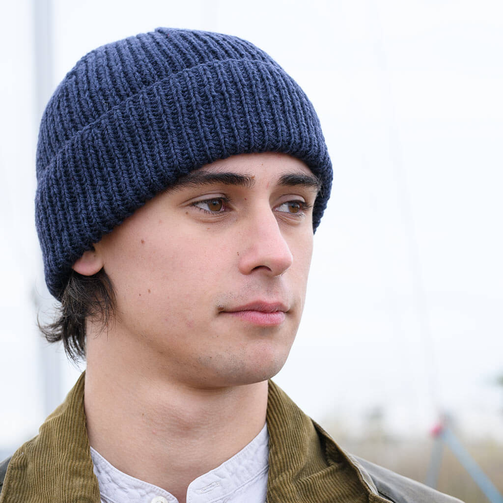 Merino handknitted ribbed hat